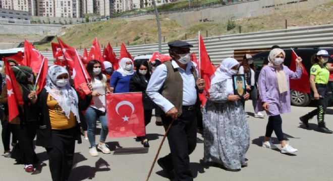 Şırnak anneleri HDP'den çocuklarını istiyor